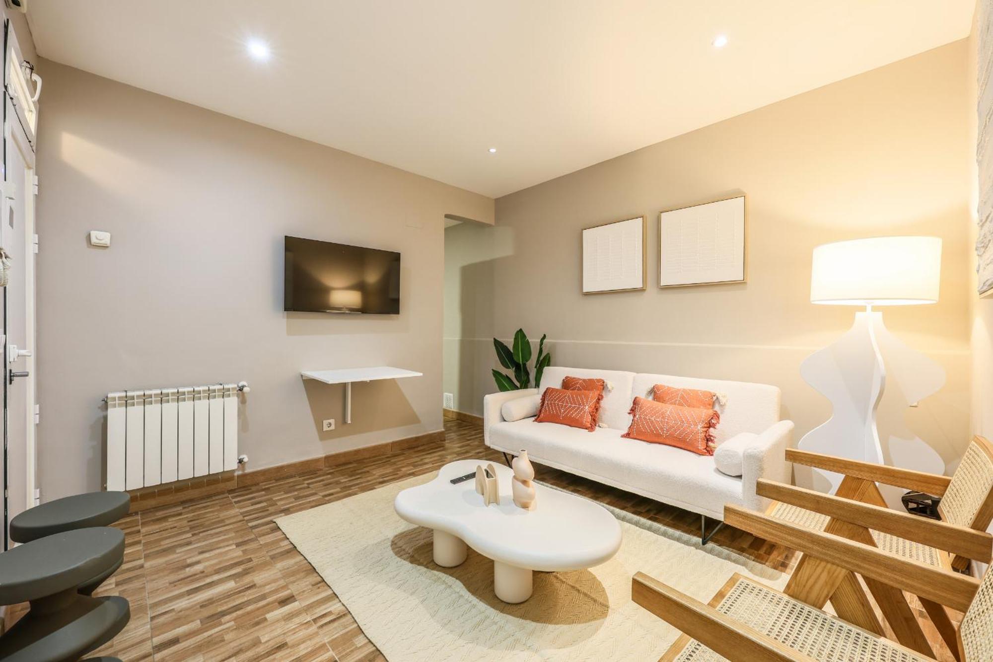 Nuevo Apartamento Funcional En Chamberi Madrid Buitenkant foto